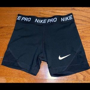 Girls Nike pro shorts size small